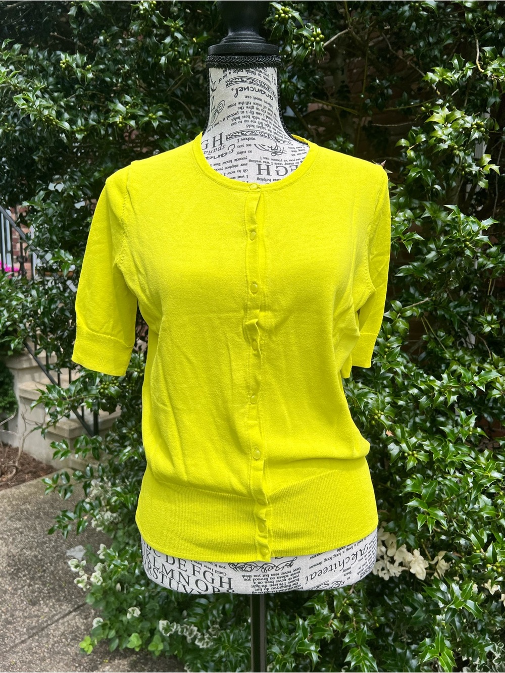 2/28 Ann Taylor Neon Yellow Short-Sleeve Button Cardigan S